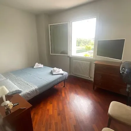 Guazzi ヴィラ ペザロ